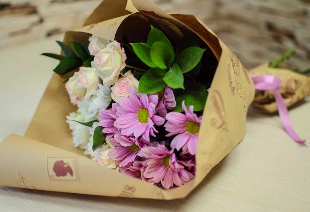 Букет цветов из: Розы и Хризантемы в Курьяново