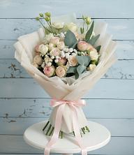 Букет цветов из:  Розы и Лизиантусы в Курьяново