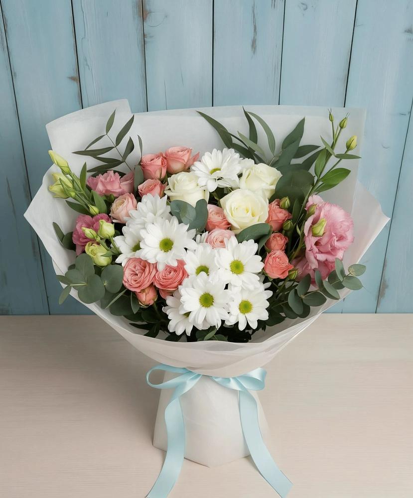 Букет цветов из: Розы, Лизиантусы и Хризантемы в Курьяново