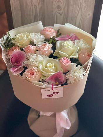 Букет цветов из: Орхидеи, Розы и Гвоздики в Курьяново