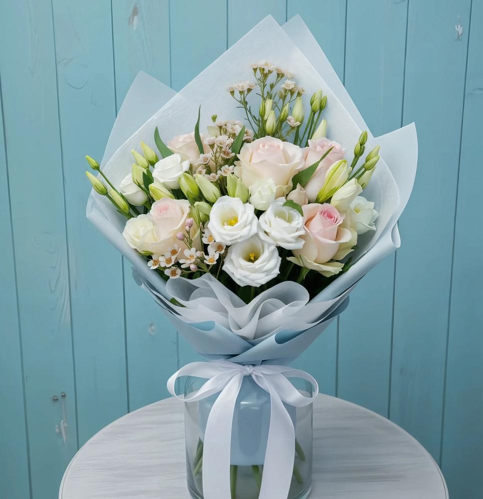 Букет цветов из: Розы и Лизиантусы в Курьяново