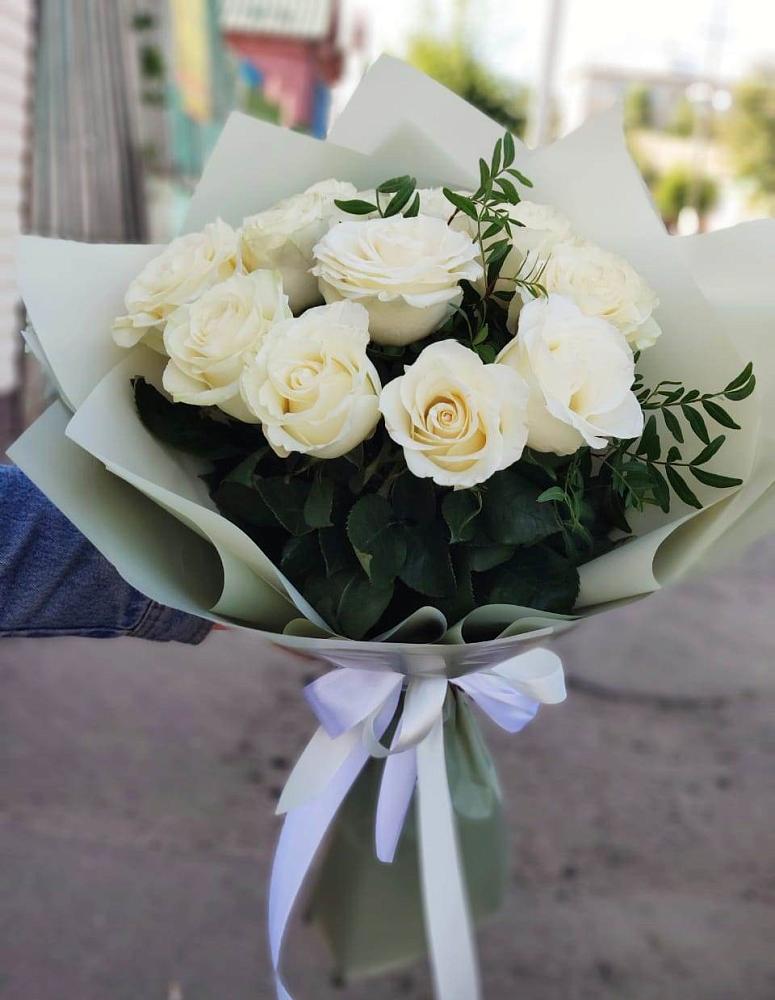 Букет Белые розы Проуд в Курьяново