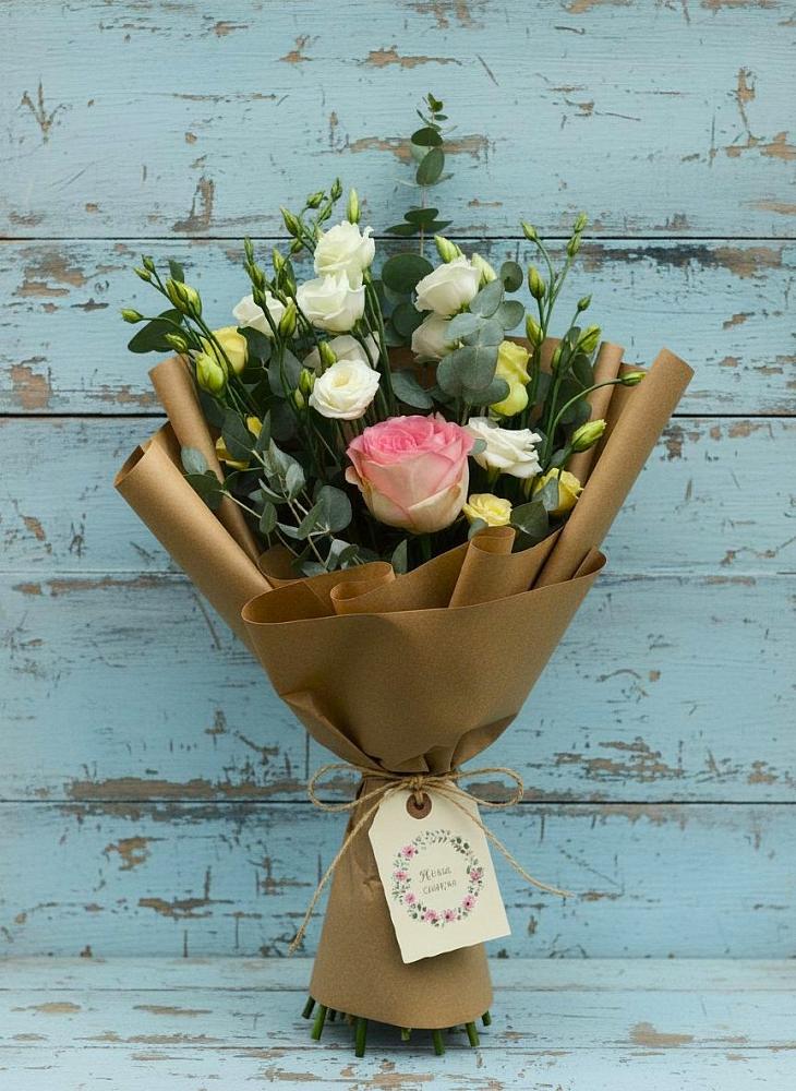 Букет цветов из: Розы и Лизиантусы в Курьяново