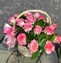 Цветочная композиция из Розы в корзине в Курьяново