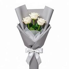 Букет 3 белые розы в Курьяново