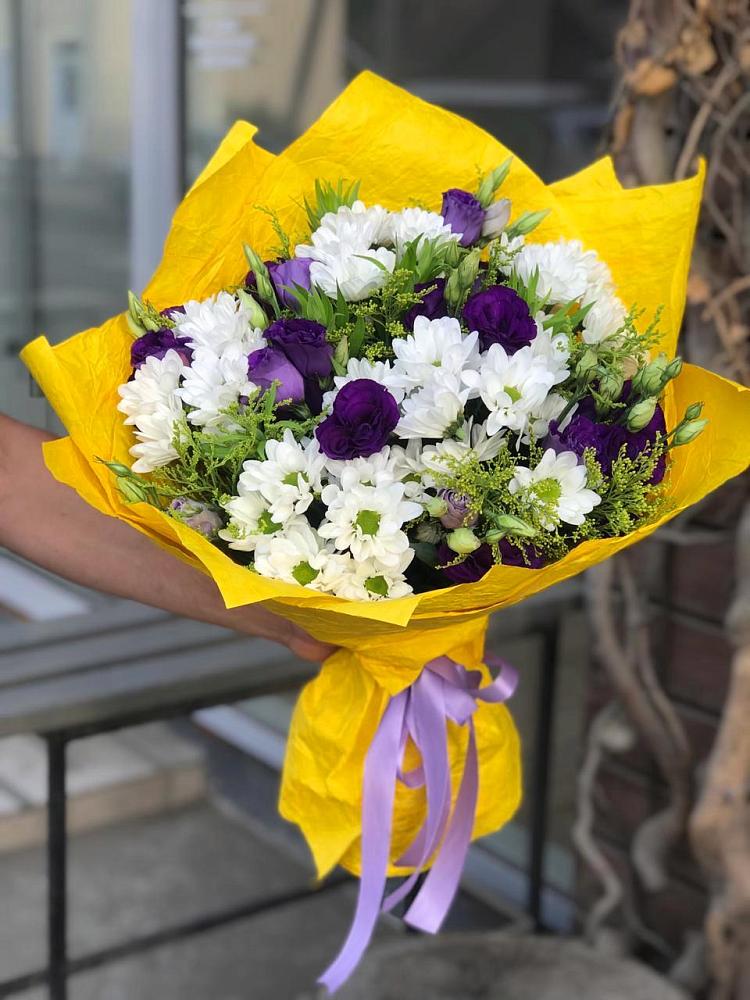 Букет цветов из: Ирисы, Хризантемы и Ромашки в Курьяново