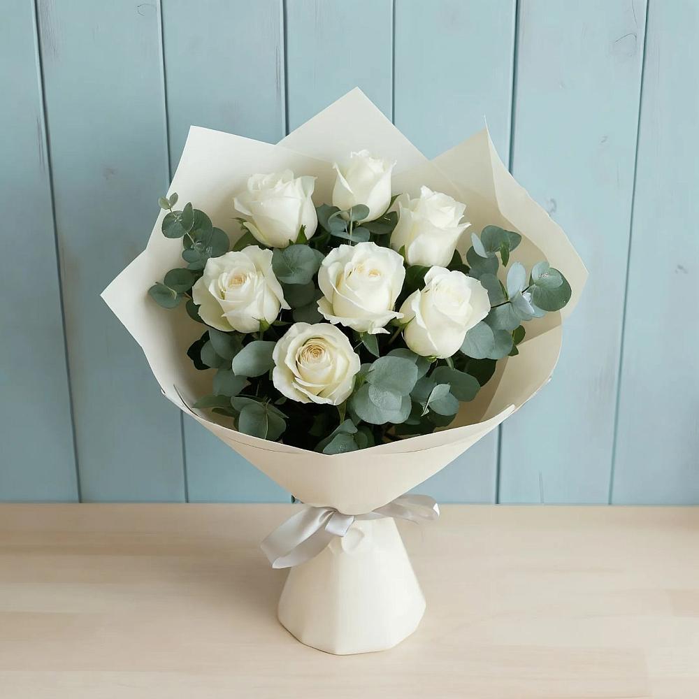Букет Белые розы в Эвкалипте в Курьяново
