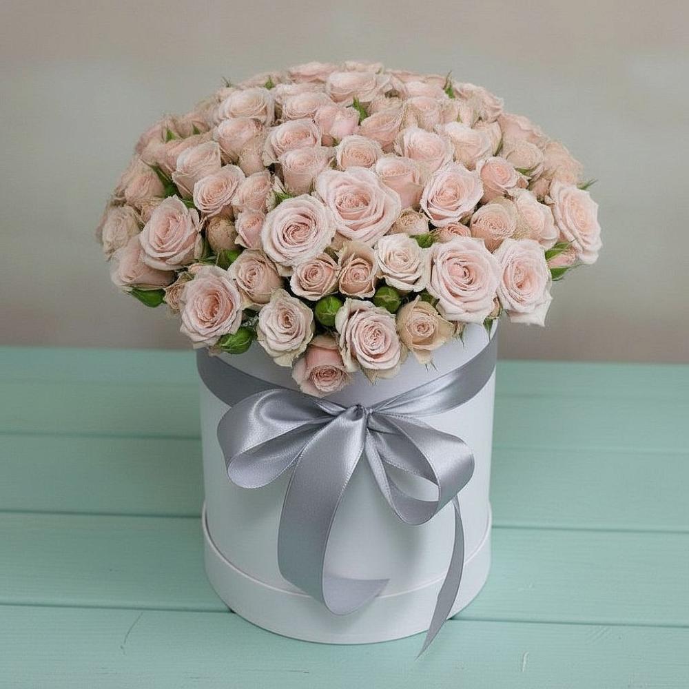 Цветочная композиция из Розы в шляпной коробке в Курьяново